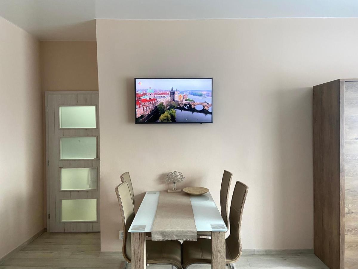 Lokal Apartment Прага Экстерьер фото